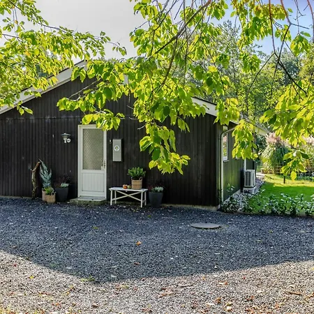 Kennet - 30km From The Sea By Interhome Vestergård