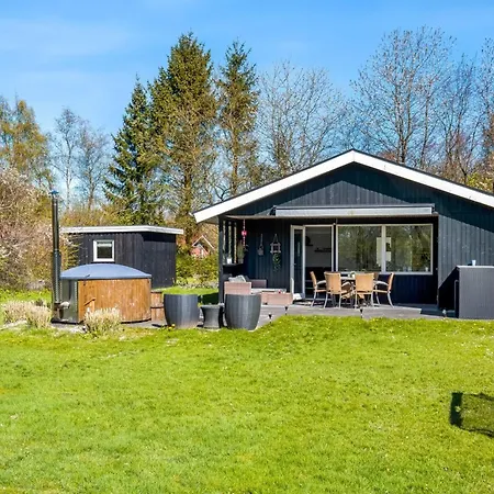 Semesterbostad Kennet - 30km From The Sea By Interhome