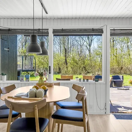 Semesterbostad Kennet - 30km From The Sea By Interhome *