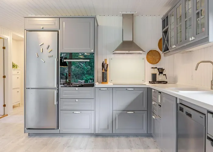 Kennet - 30km From The Sea By Interhome *